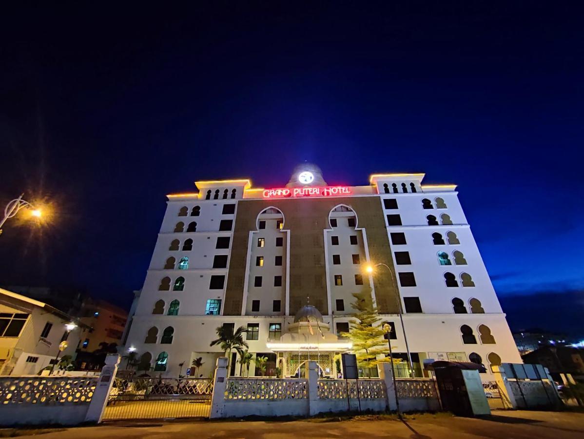 Grand Puteri Hotel Kuala Terengganu Exterior foto